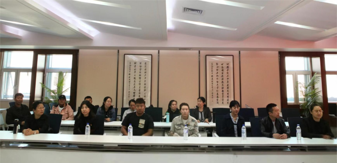 院系要闻｜践行教育家精神 恪守使命与担当——通识教育学院直属党支部开展主题党日活动